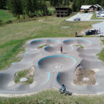 r2025 chantier pumptrack france construction creation entreprise chantier été ammenagement vtt bike